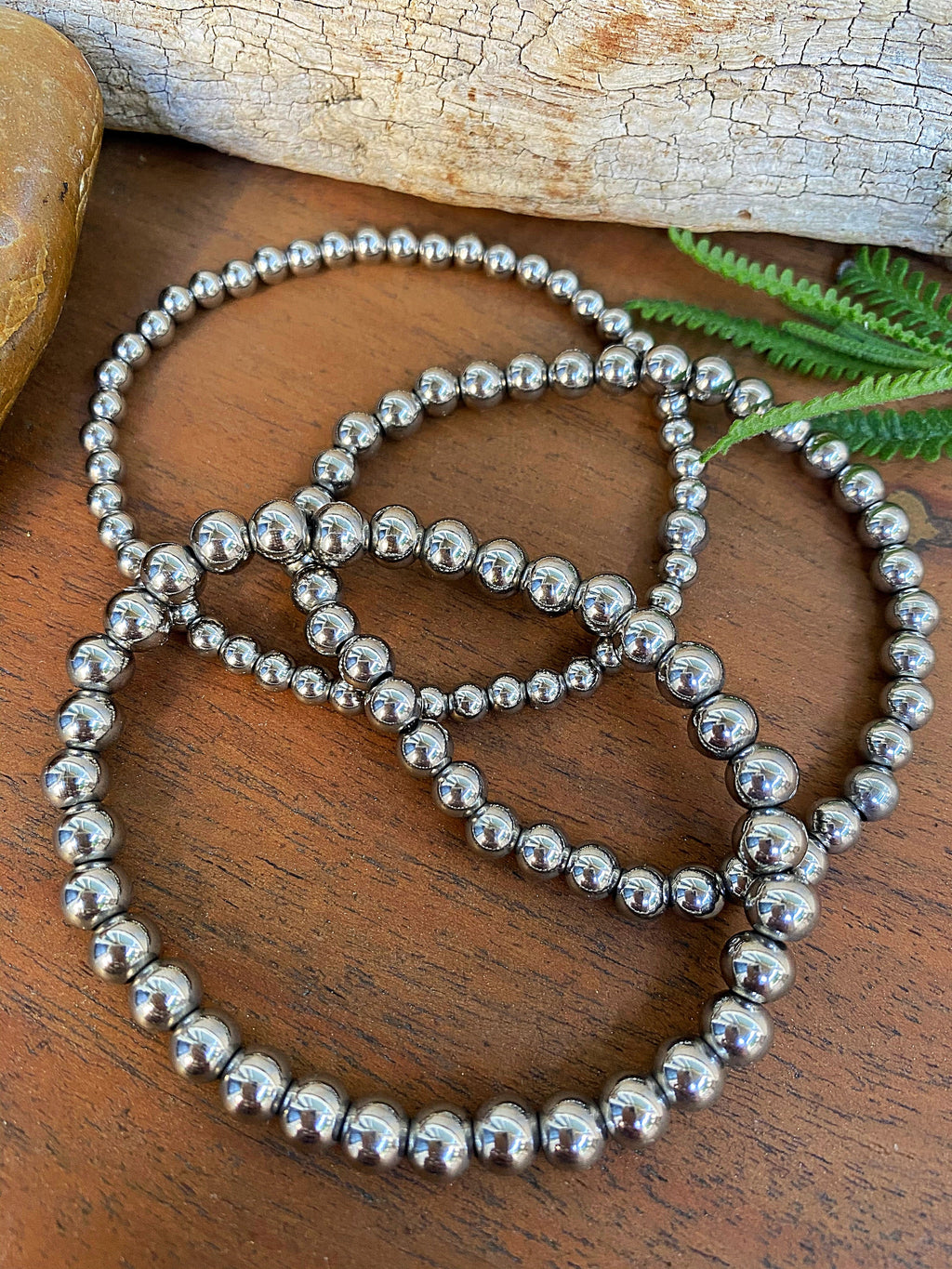 CLASSIC BEADED BRACELET